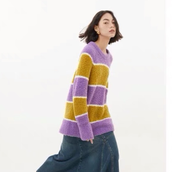 matching colorful jumper and beanie - Picture 3 of 3